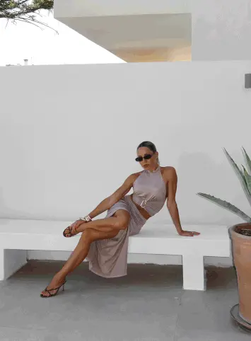 outfit-liziebell-4-b8a099a2-0197-40de-9ed7-a0ef34bfb856