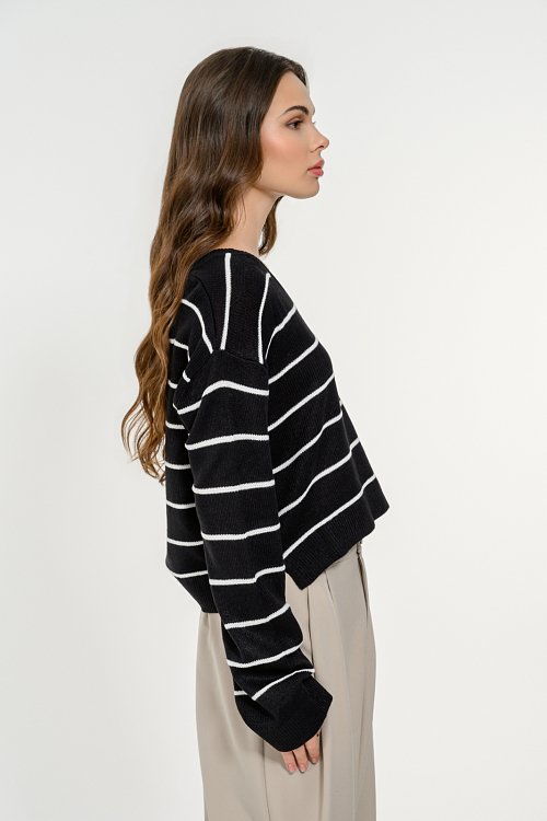 Knit sweater with stripes and V neckline