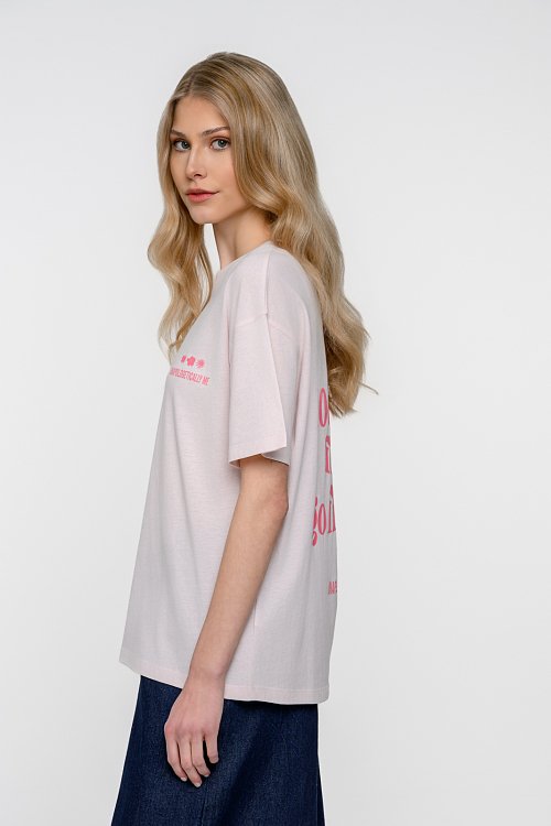 T-shirt με τύπωμα στην πλάτη
