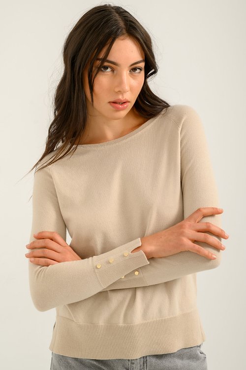 Knitted top with sleeve detail