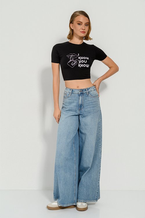 Cropped t-shirt with print