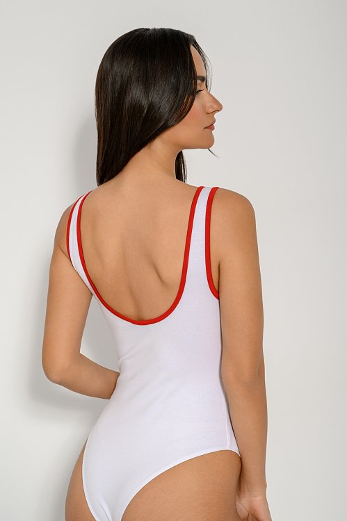 Sleeveless bodysuit with front print