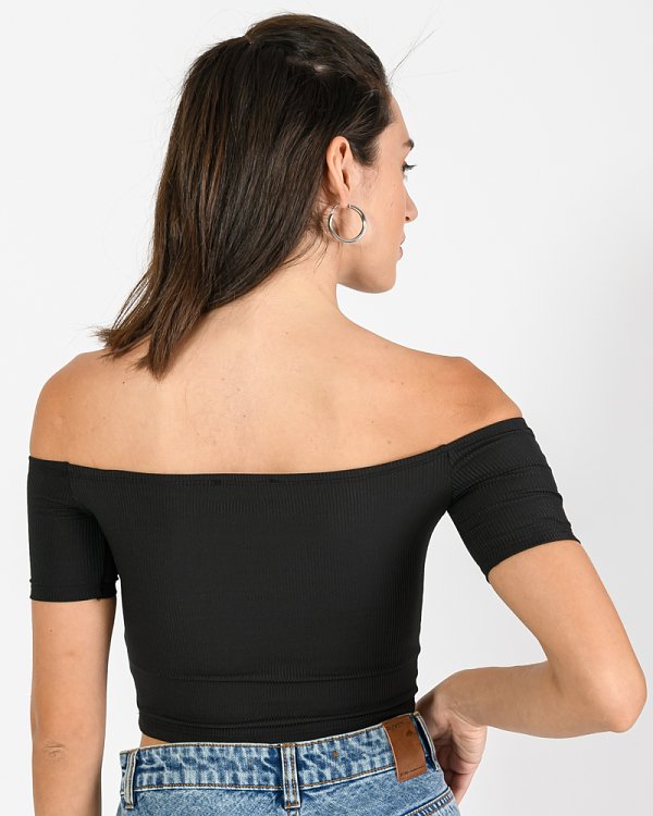 Off shoulder cropped top