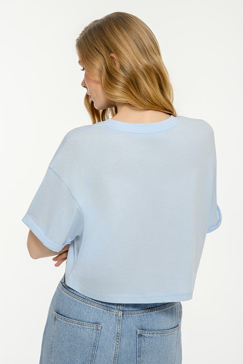 Κροπ t-shirt με τύπωμα