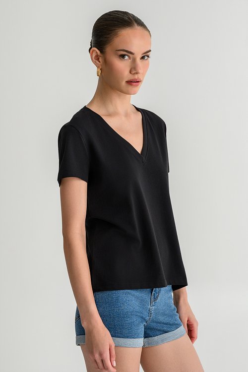 Basic t-shirt με V λαιμόκοψη
