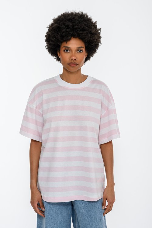 Oversized striped t-shirt with print on the back