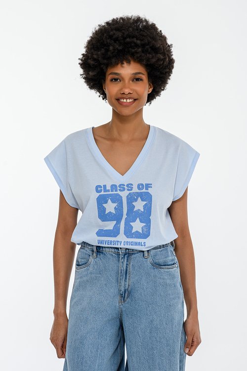 T-shirt with front print and V neckline