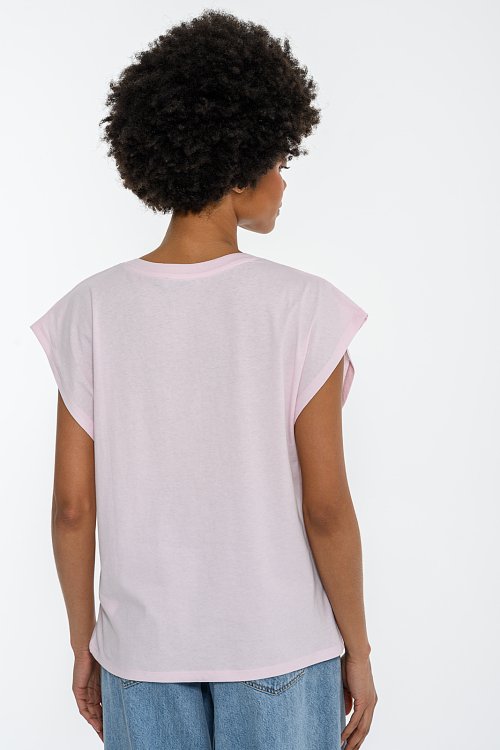 T-shirt with front print and V neckline