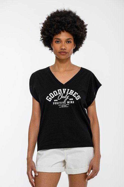 T-shirt with front print and V neckline
