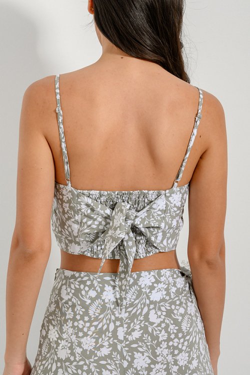 Floral cropped top with tying
