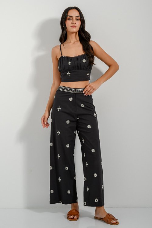 Crop top with shirring details and embroidered flowers