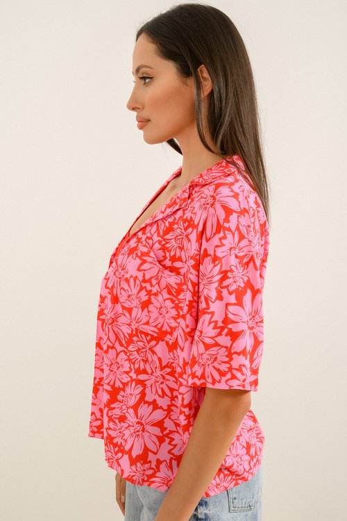 Floral shirt with pocket