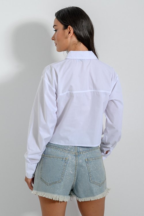 Κροπ πουκάμισο με ασύμμετρες τσέπες