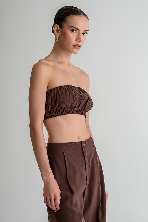 Strapless κροπ τοπ με σούρες