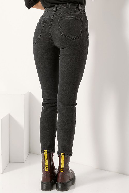 Mom's slim fit denim