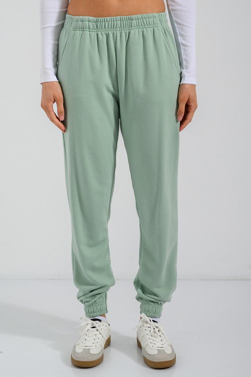 Jogger sweatpants with elastic waistband
