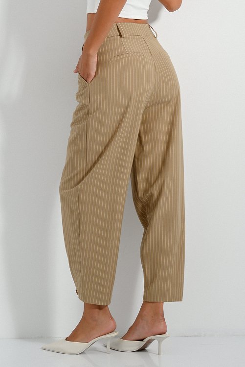 Striped carrot trousers with pleated details