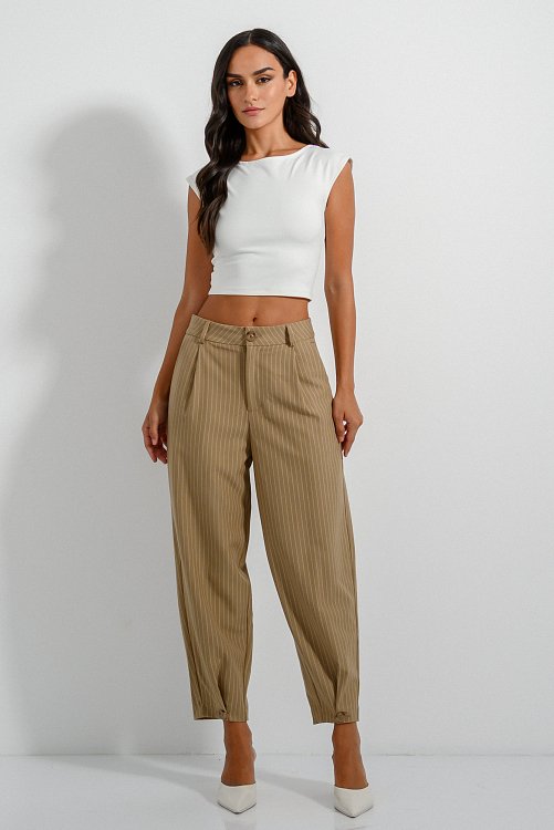 Striped carrot trousers with pleated details