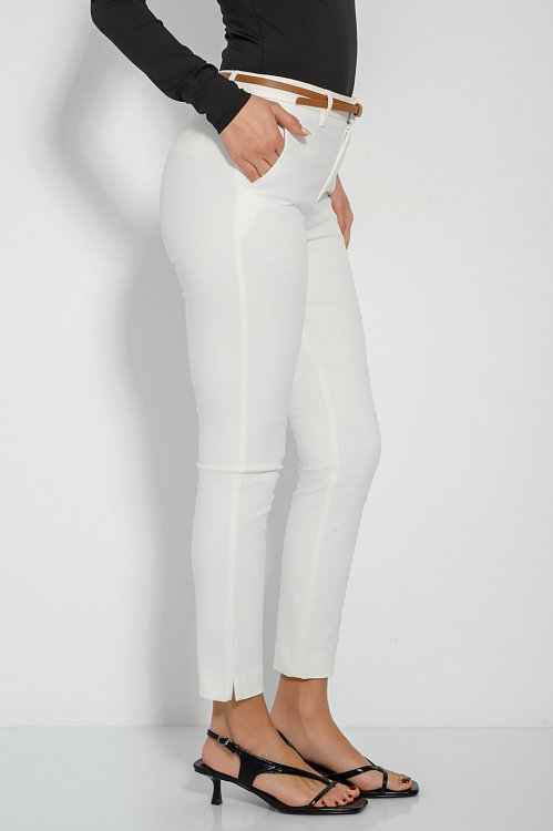 pinkwoman Chinos παντελόνι με ζώνη (WHITE) - 3