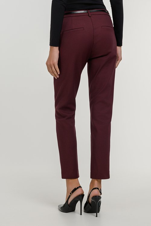 Chinos trousers with belt