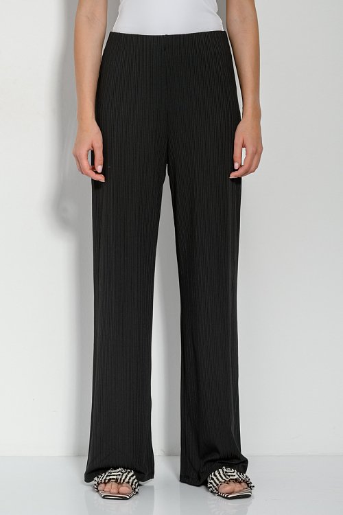Wide leg trousers