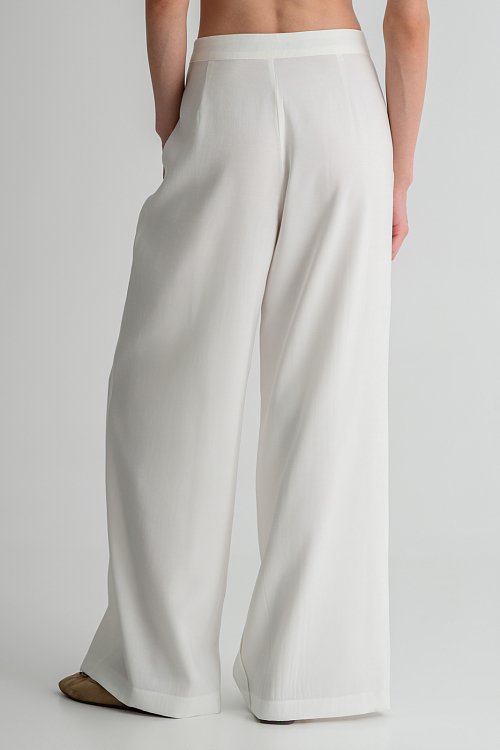 Wide leg παντελόνι με πιέτες