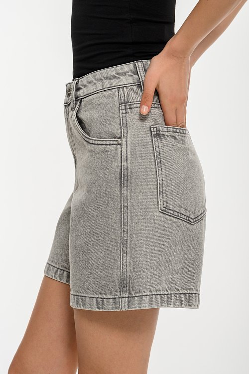 Mom fit denim shorts