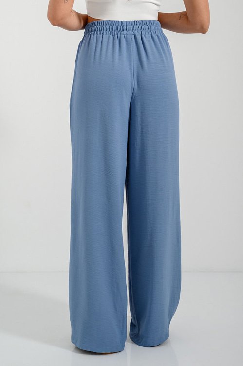Wide leg trousers