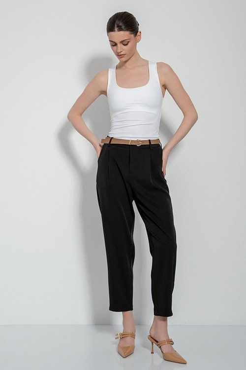 Carrot παντελόνι με πιέτες και ζώνη (BLACK) φωτογραφία