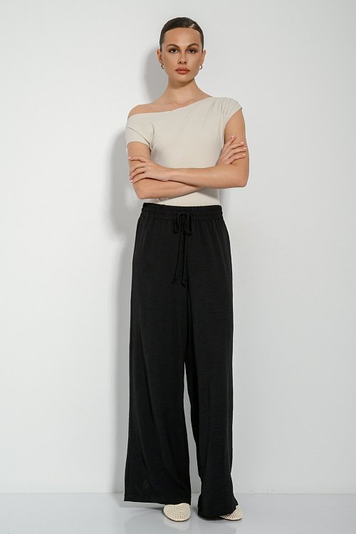 Straight leg trousers