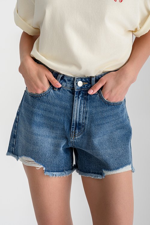 Ντένιμ σορτς με ξέφτια (MEDIUM BLUE)