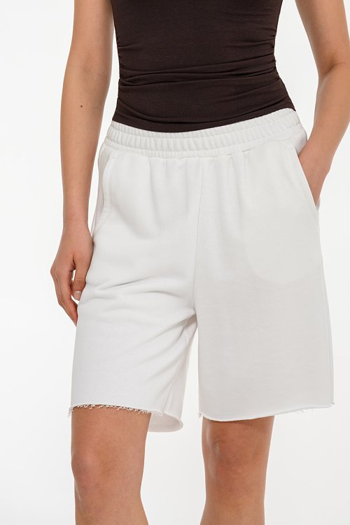 Φούτερ βερμούδα με λάστιχο στη μέση (OFF WHITE) φωτογραφία