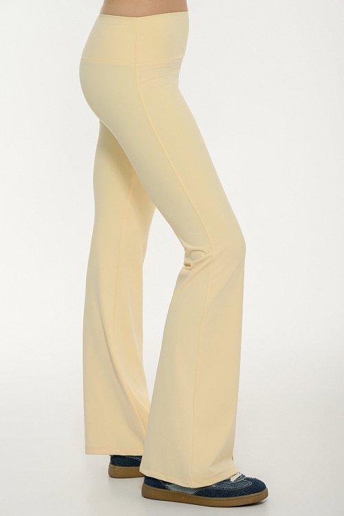 pinkwoman Flared λύκρα παντελόνι (BANANA) - 3