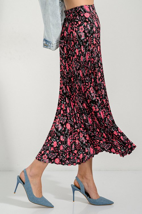 Midi floral skirt with pleated details