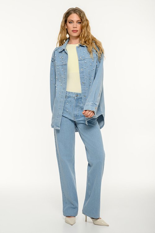 Ντένιμ overshirt με πέρλες