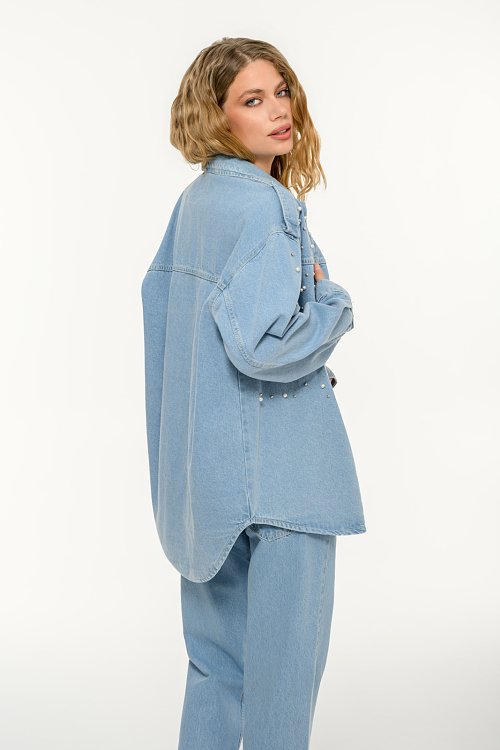 Ντένιμ overshirt με πέρλες