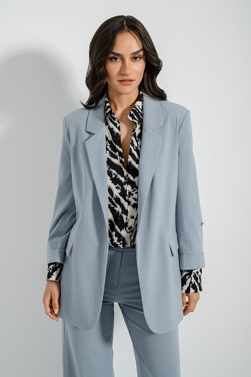 Blazer with rolled up sleeves