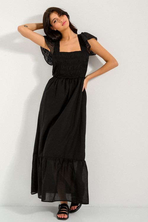 Maxi dress with back cut out detail