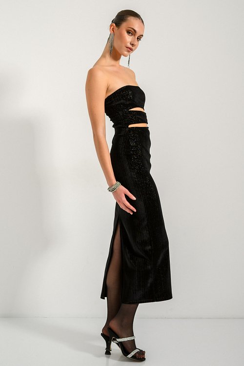 Midi strapless φόρεμα με γυαλιστερή ίνα