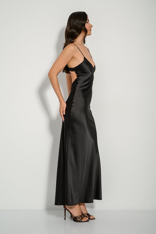 Maxi dress with satin effect and open back