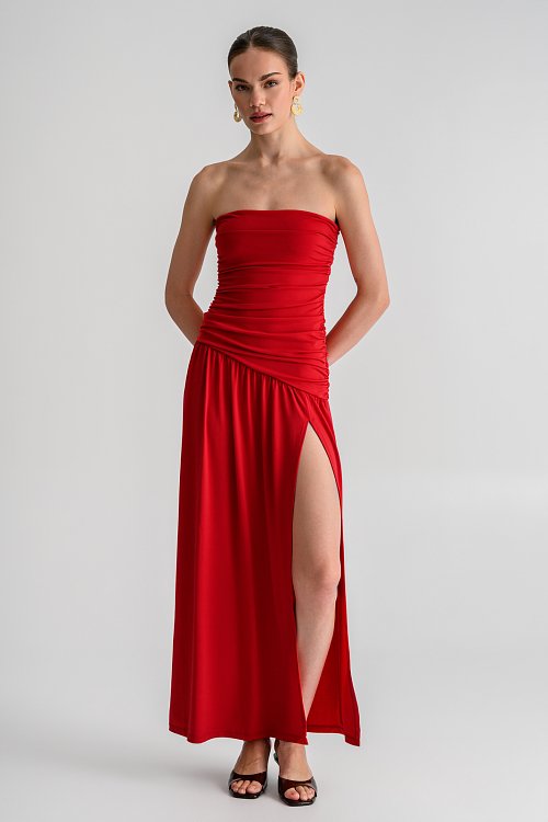 Maxi strapless φόρεμα με σούρες και σκίσιμο (RED)
