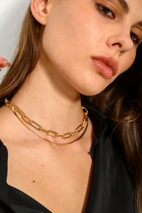 Double- chain necklace