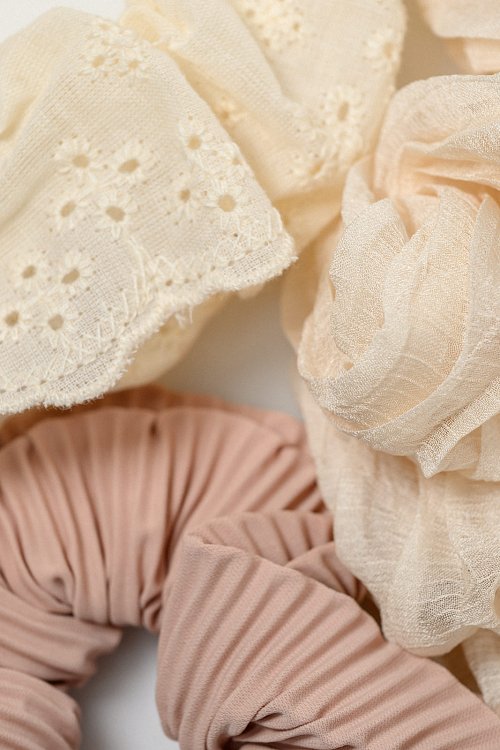 Σετ 3 scrunchies λαστιχάκια μαλλιών