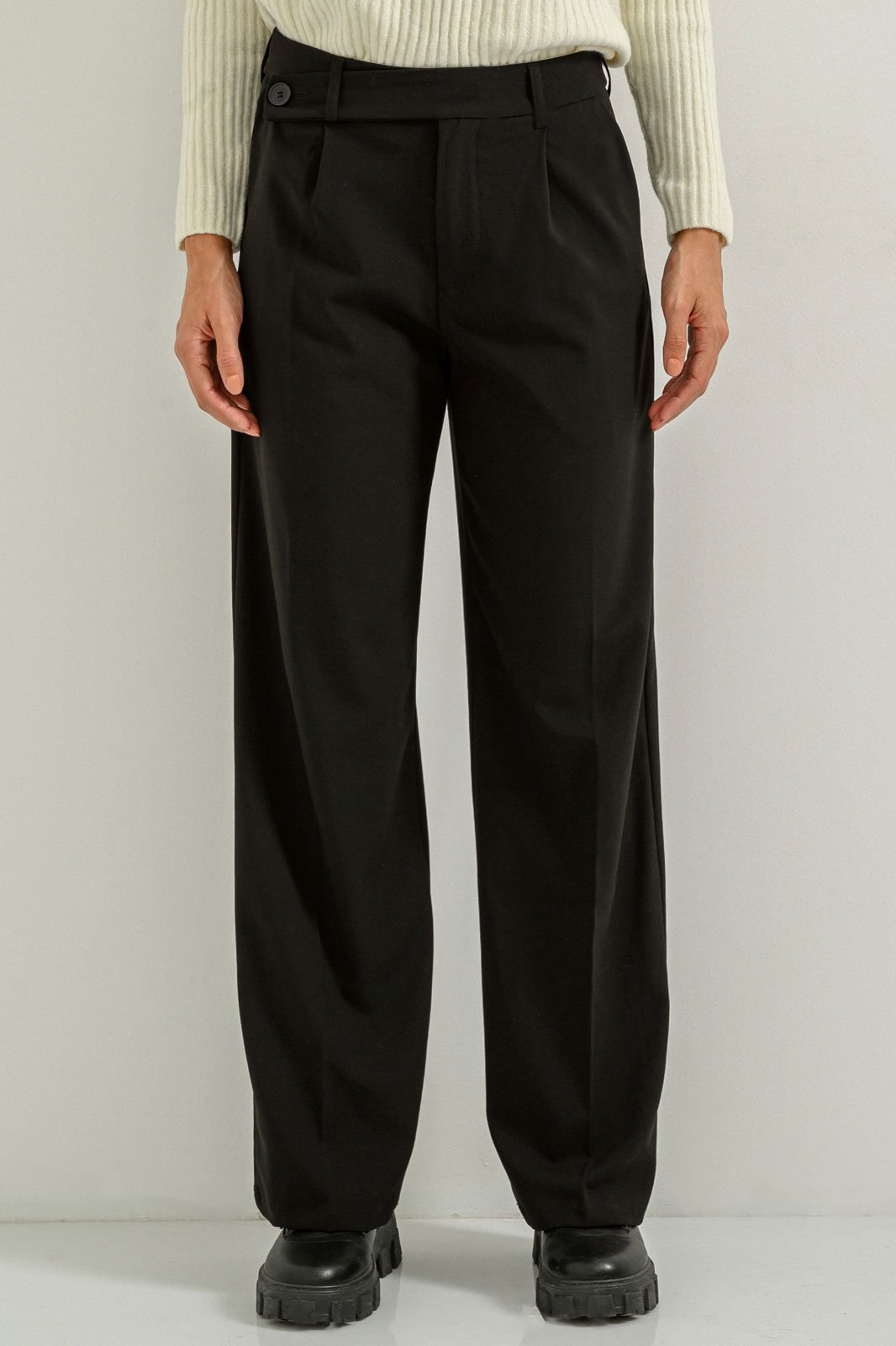 WIDE WAISTBAND TROUSERS WITH 3 BUTTONS