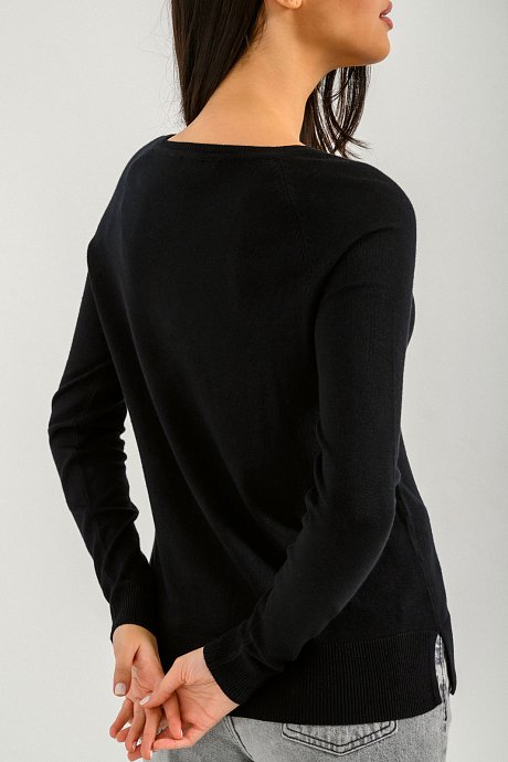 Basic knitted top with round neckline
