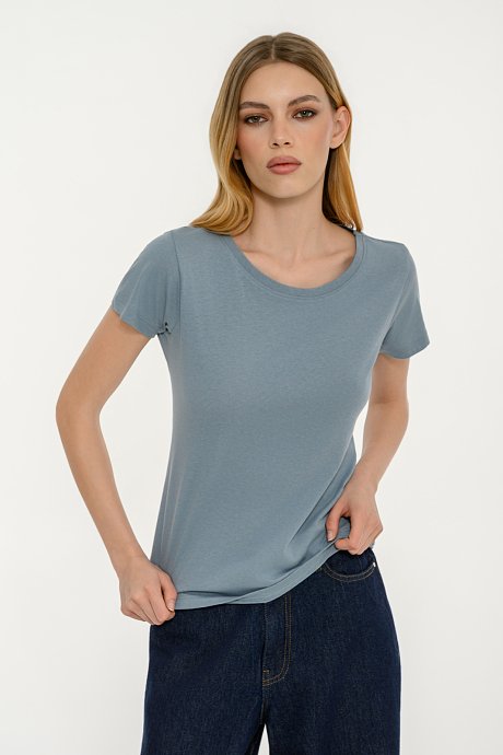 Basic t-shirt με στρογγυλή λαιμόκοψη