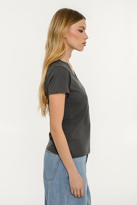Basic t-shirt με V λαιμόκοψη