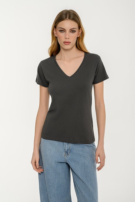 Basic t-shirt με V λαιμόκοψη