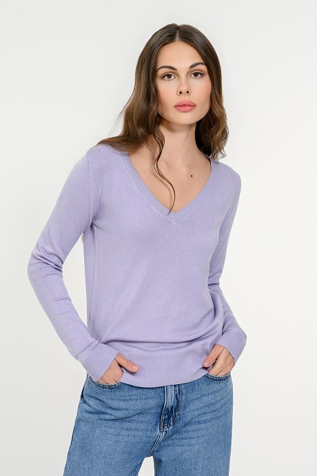 Basic knitted top with V neckline