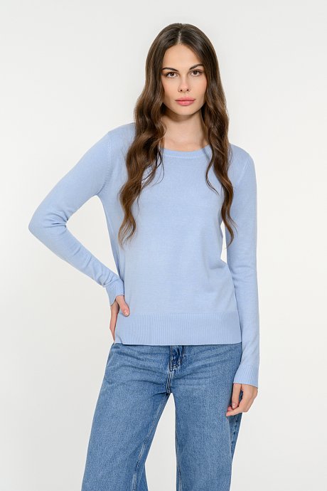 Basic knitted top with round neckline